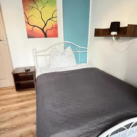 Pokoje Goscinne SALOMEA Karwia Esterno foto